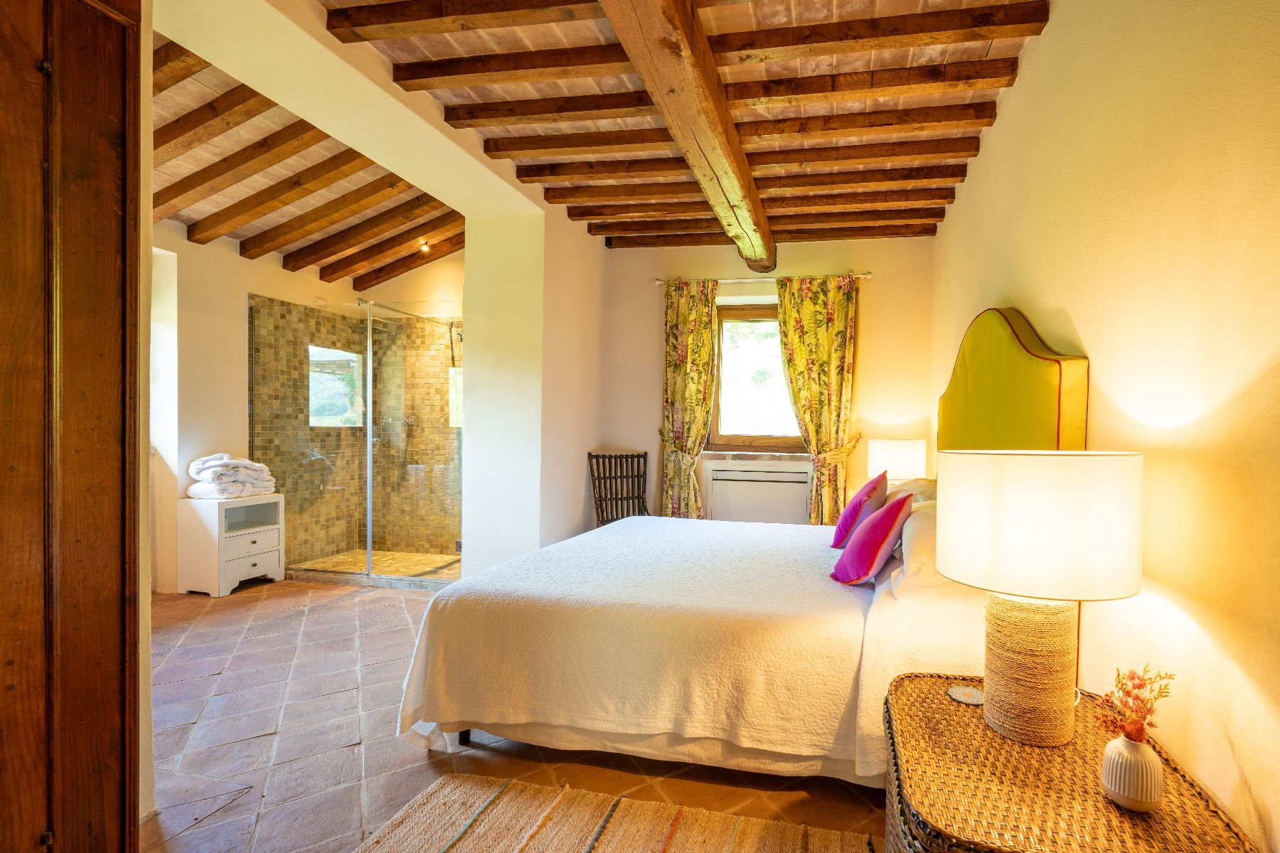 Lampara villa photo.